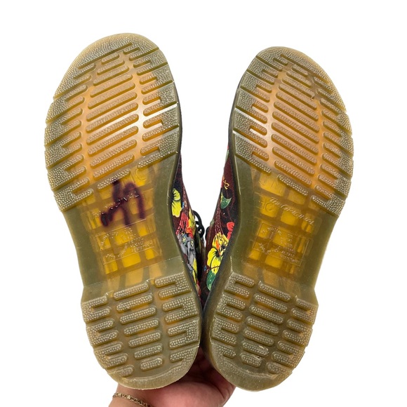 Dr. Martens Castel Hawaiian Punk Canvas Cherry Red Rouge Boot Women’s - Picture 3 of 8